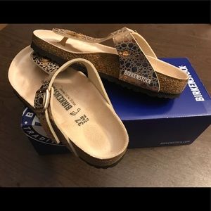 Birkenstock Gizeh Metallic Gold Copper Sandal